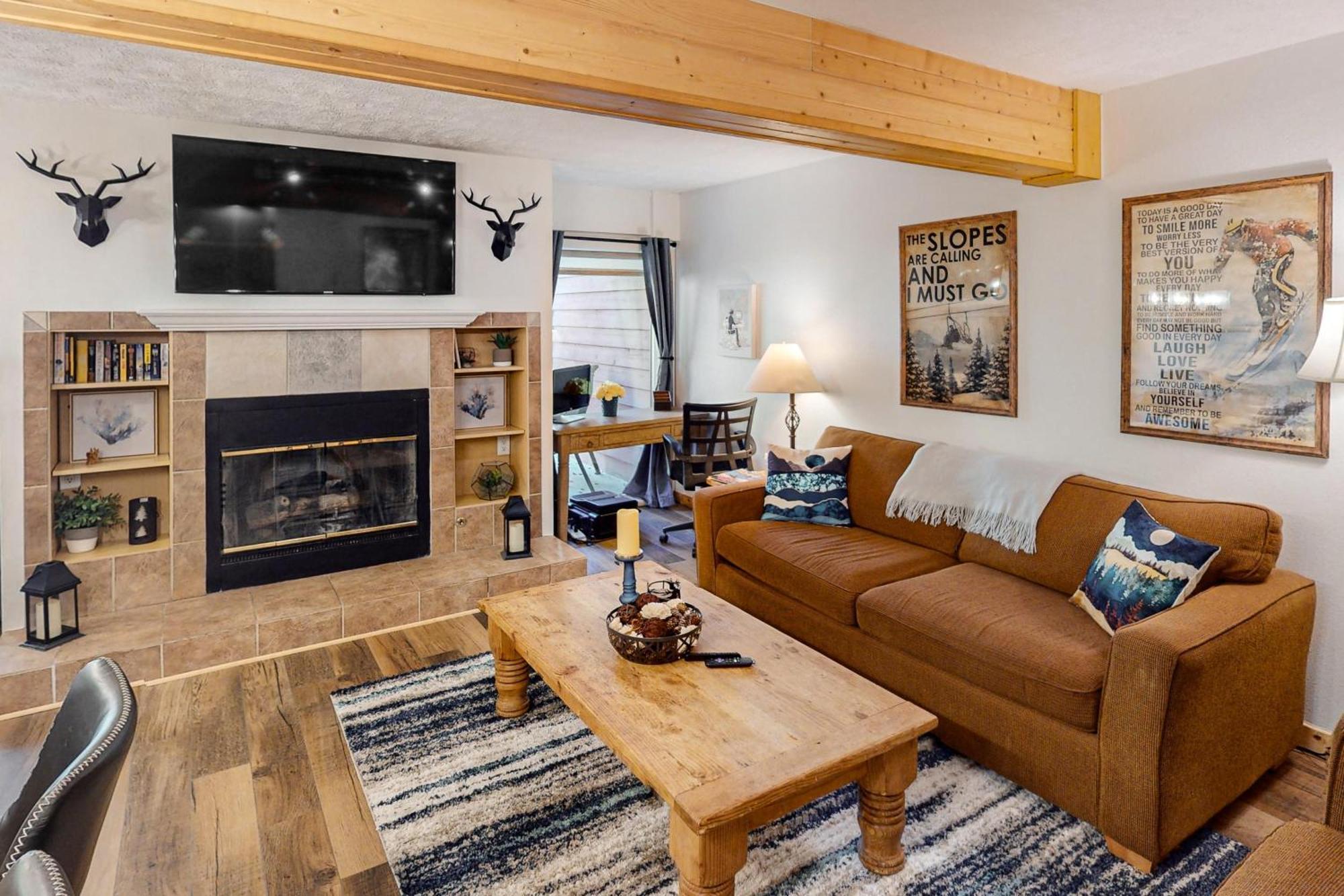 Ajs Outpost - Ski-In Condo - Fireplace & Hot Tub Брекънридж Екстериор снимка